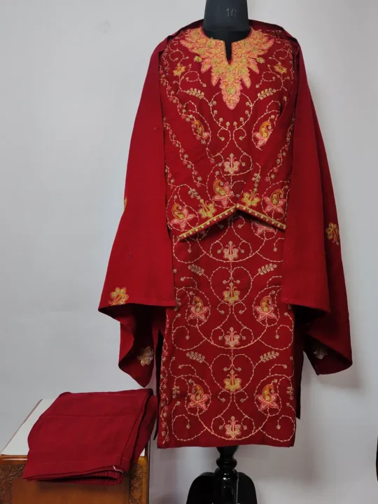 Cashmilon Wool Sozni Work Maroon 3pc Pheran Naheed