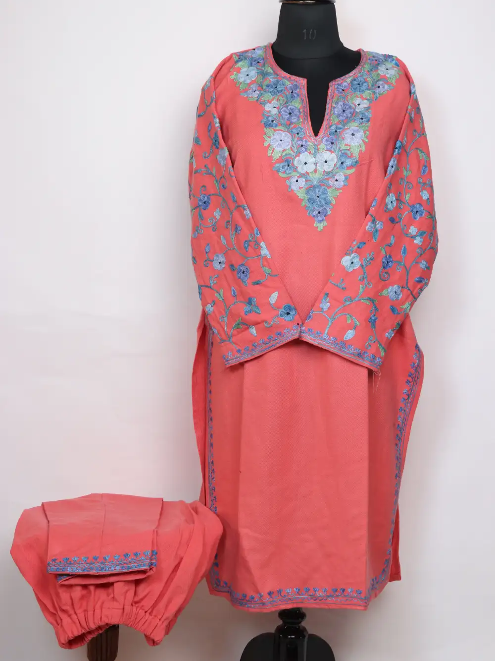 Dilruba Pink Kurti Set in Cashmilon Wool with Sleeve Aari Work