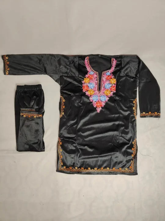 Aari Work Pakeez Black Pheran Set in Velvet