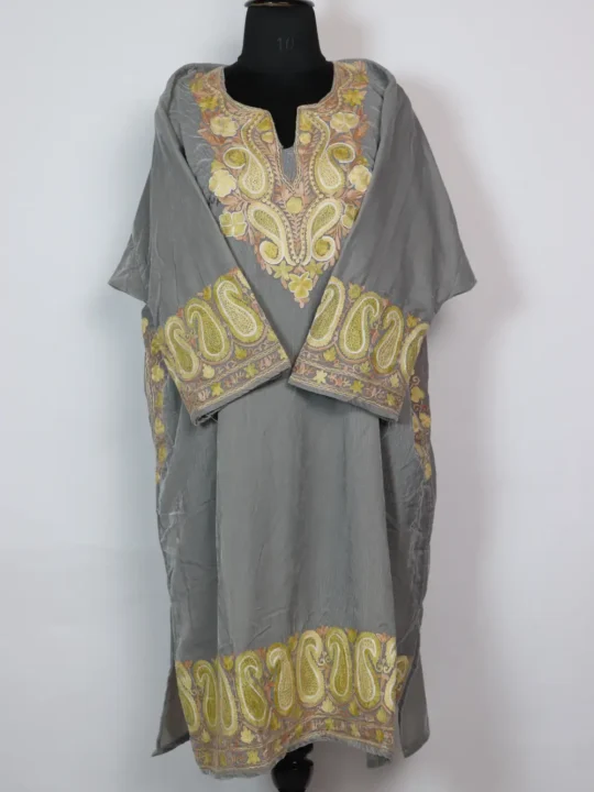 Hafizah Grey Pheran in Velvet with Sleeve Aari Embroidery
