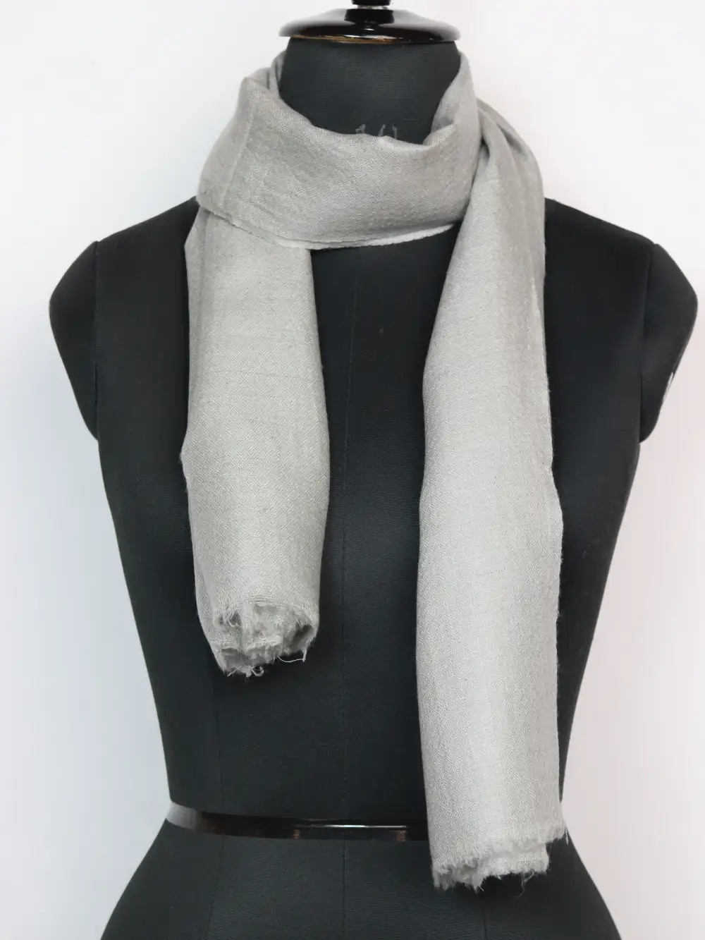 Leebah Chashme Bulbul Pure Pashmina White Muffler for Ladies