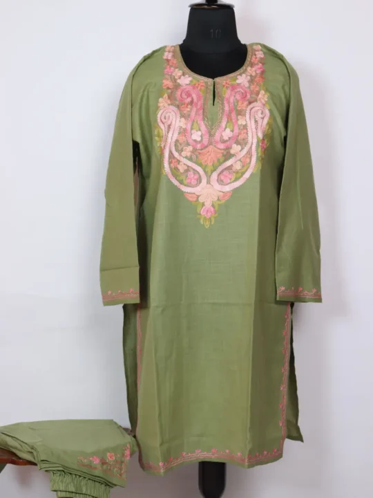 Green Cotton Kurta Set with Aari Embroidery