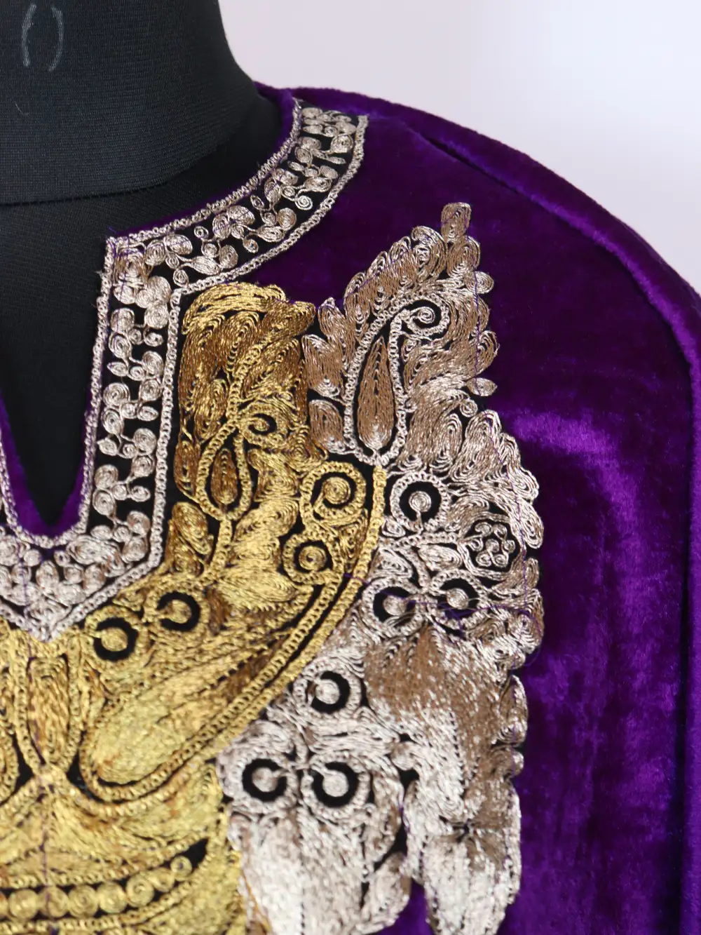 Velvet Purple Loose Partywear Pheran set With Dupatta - Zari Tilla Embroidery - Image 3