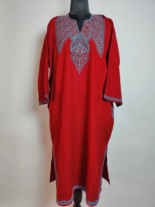 Maroon Cashmilon Wool Nihayat Pheran with Sozni Embroidery