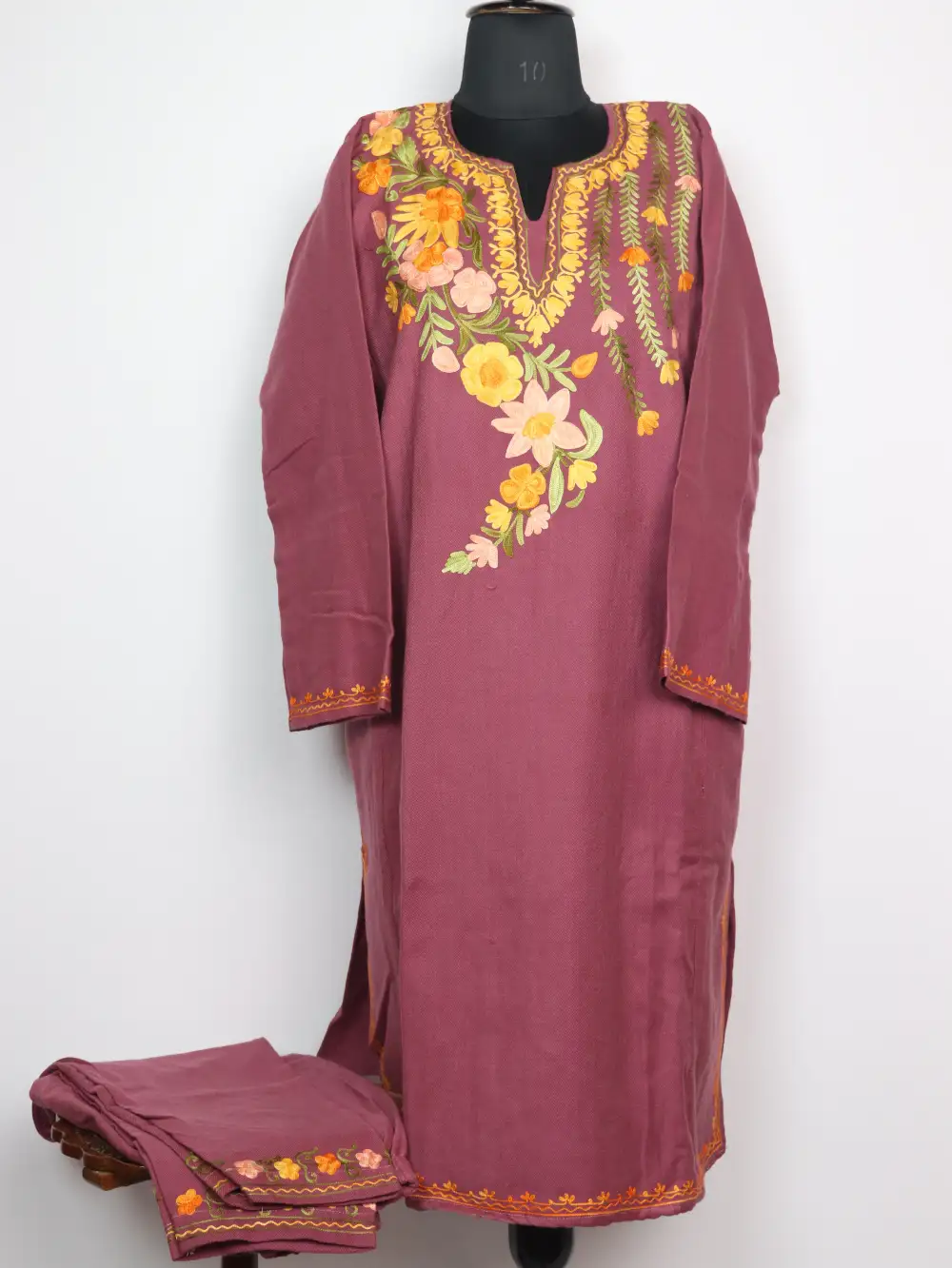 Light Purple Cashmilon Wool 2pc Pheran Set with Aayat Aari Embroidery