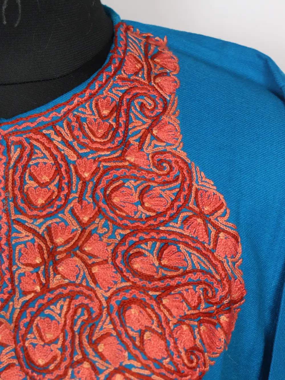 Naaz Loose Kashmiri Blue Raffal Wool Pheran with Hand Aari Embroidery - Image 3