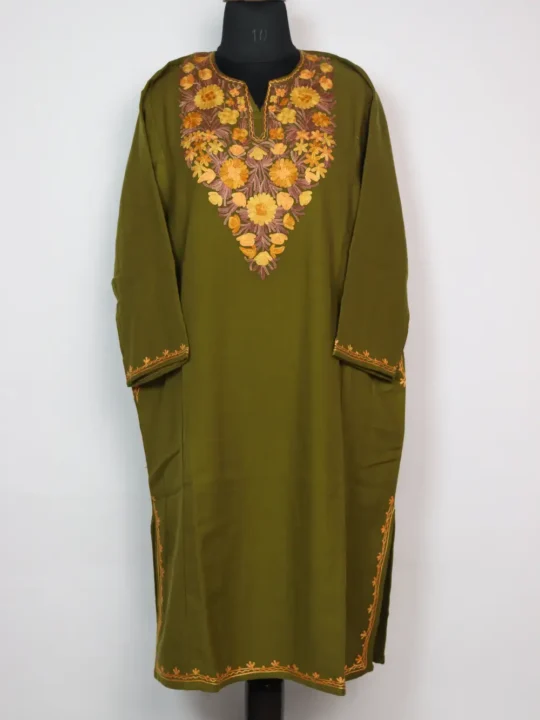 Hina Green Cashmilon Wool Pheran with Aari Embroidery