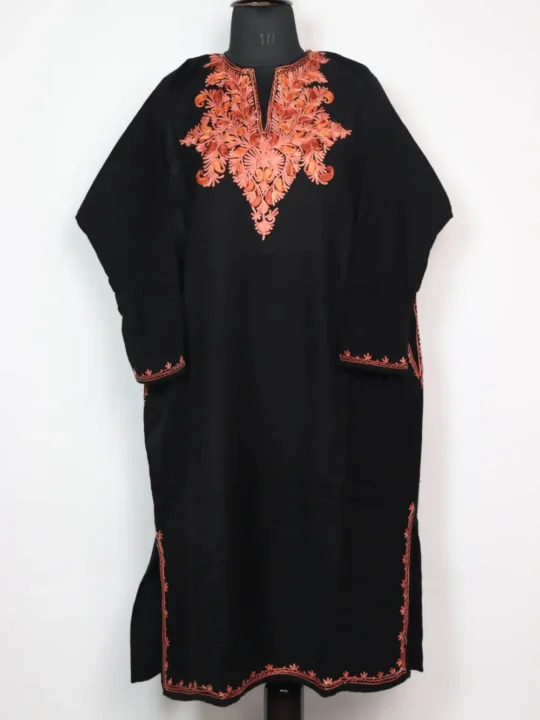 Mehnoor Loose Black Cashmilon Wool Pheran with Aari Embroidery