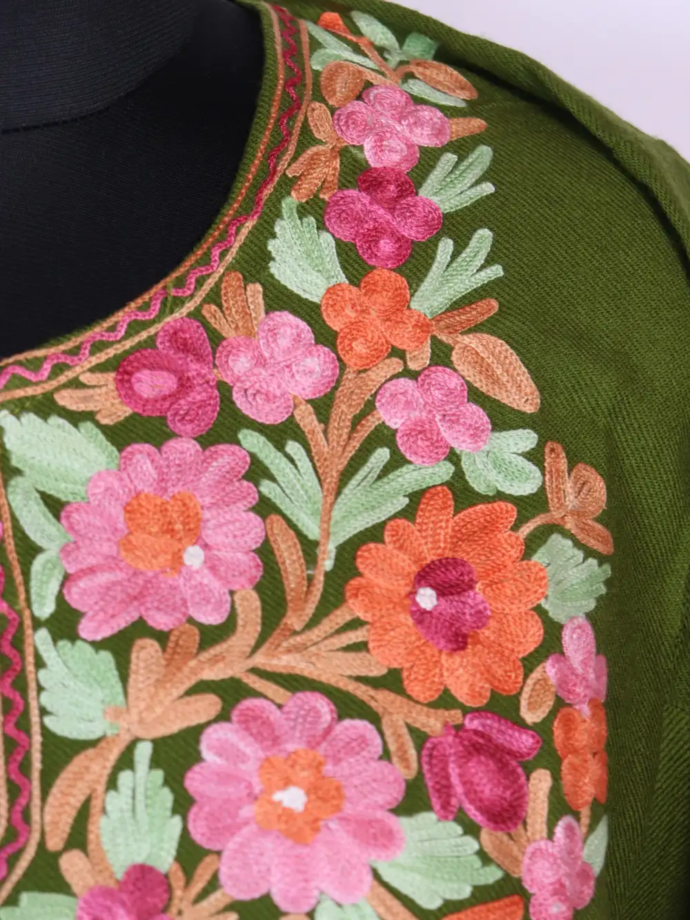 Cashmilon Wool Pheran Olive Green with Aari Work Airah - Image 3