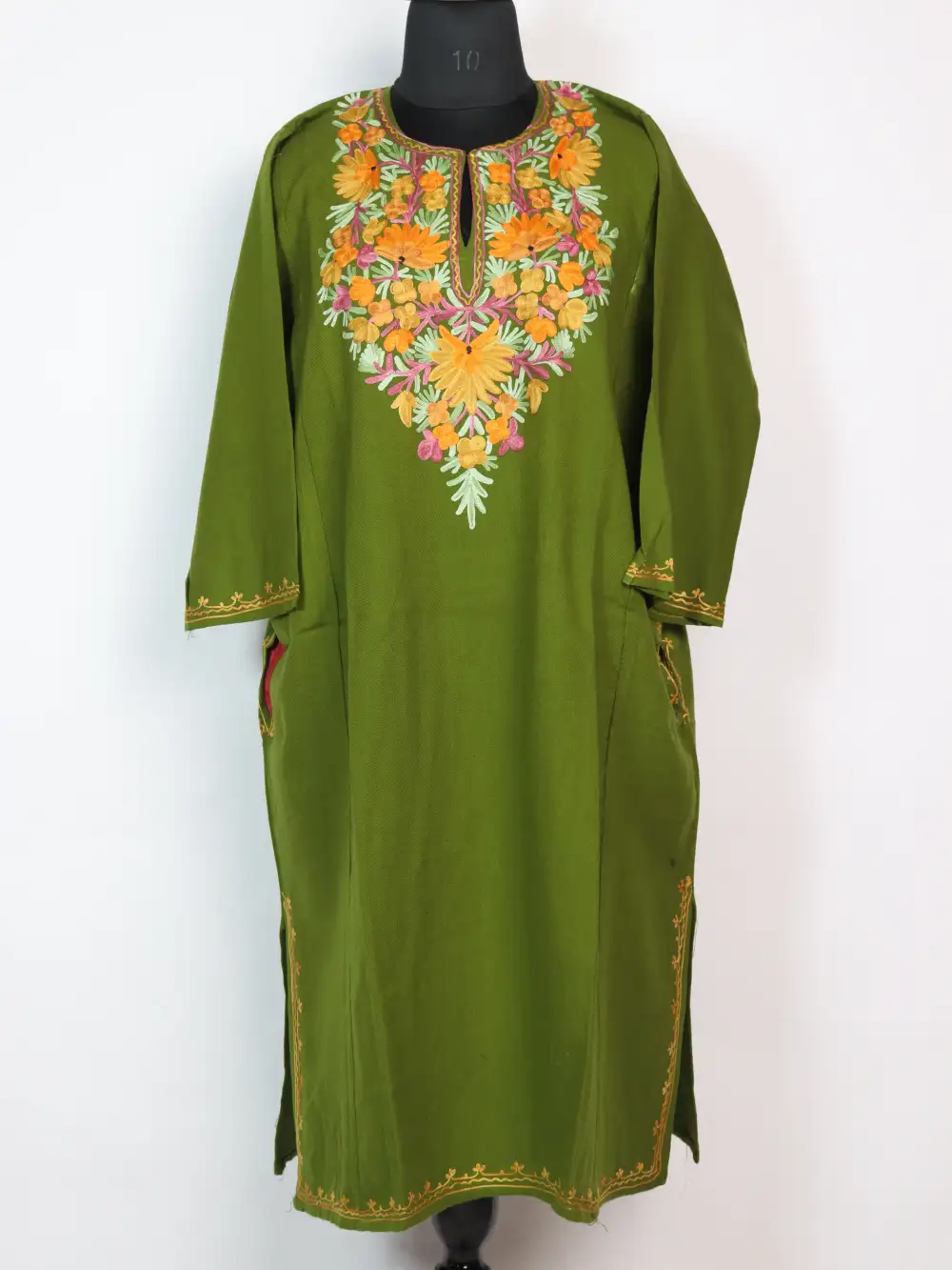 Aisha Mehandi Green Cashmilon Wool Pheran with Aari Embroidery