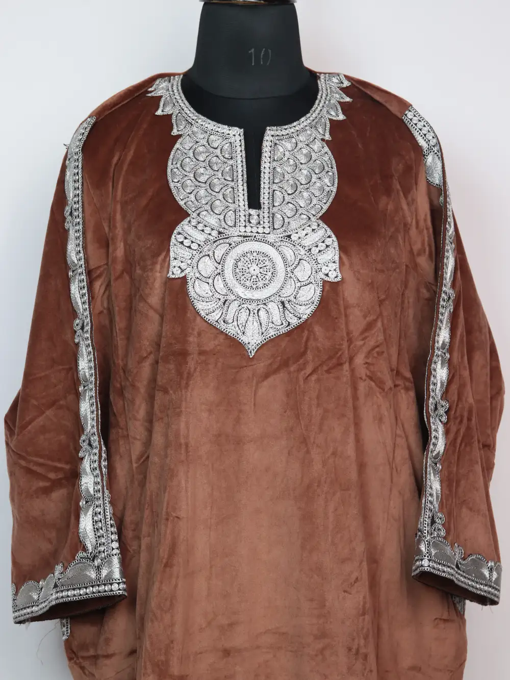 Brown Velvet 3pc Loose Pheran Set Rema Zari Tilla Work - Image 2