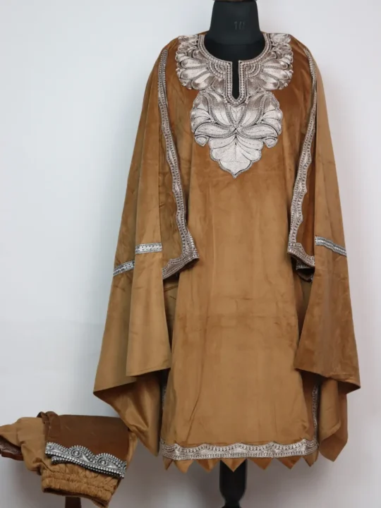 Brown Zunairah Velvet 3pc Loose Pheran Set Zari Tilla Embroidery