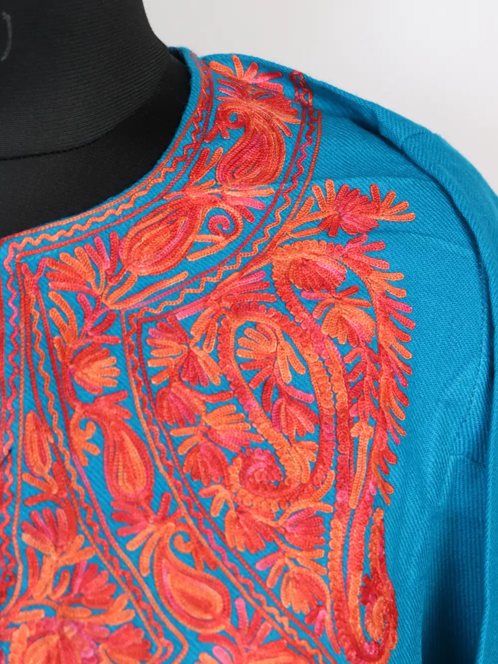 Sky Blue Woolen Cashmilon Pheran Hania with Aari Embroidery - Image 3