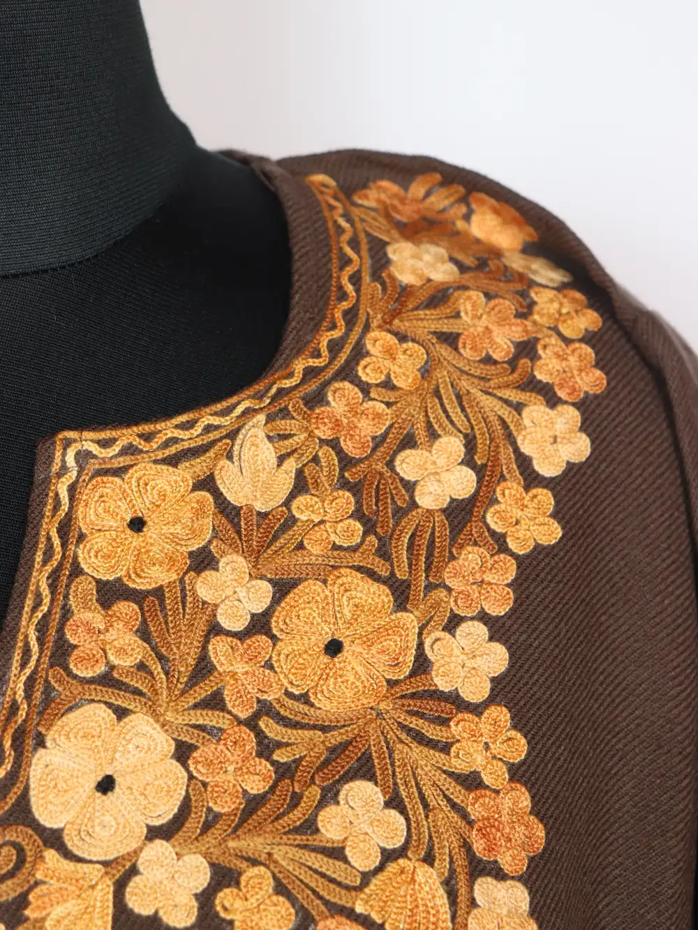 Brown Cashmilon Wool Pheran with Aari Embroidery Sehar - Image 2