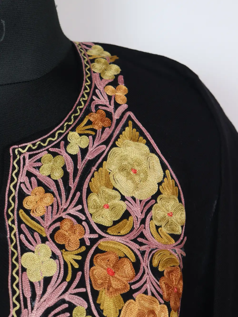 Cashmilon Wool Black Pheran with Aari Work Afra - Image 3