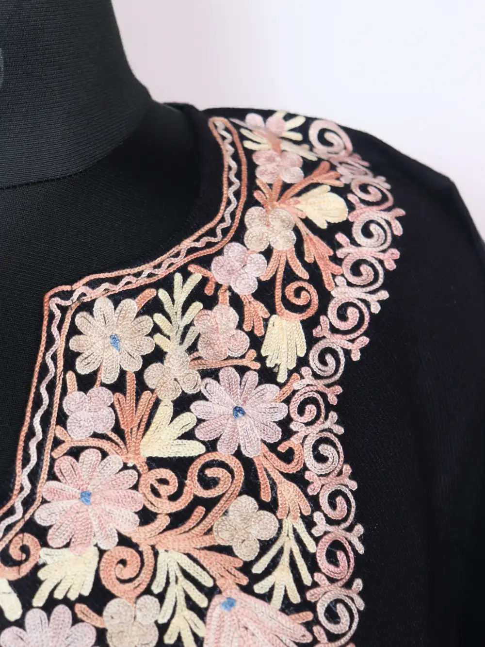 Cashmilon Wool Pheran Black with Aari Work Ayat - Image 2