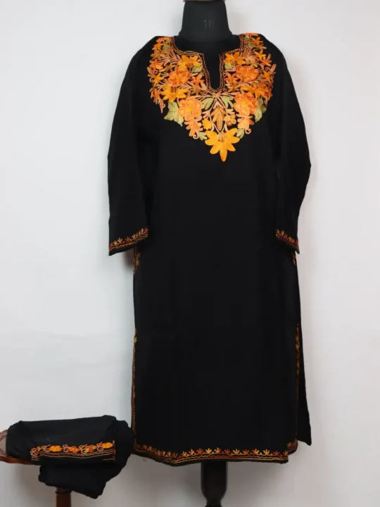 Woolen Black 2pc Pheran Set in Cashmilon with Aari Embroidery Farzana