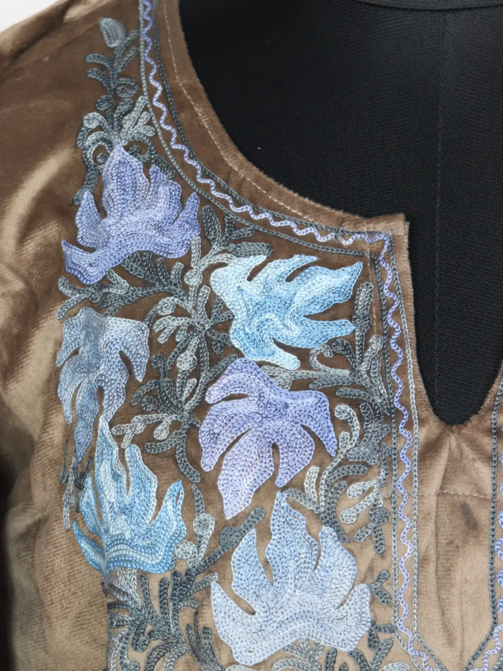 Kashmiri Husn Aari Work Loose Brown Pheran in Velvet - Image 3