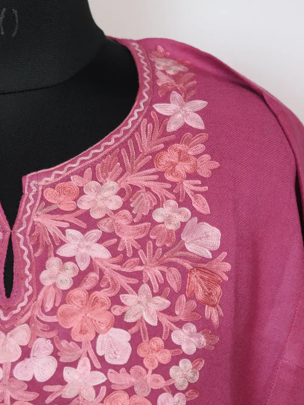 Pink Raffal Wool Loose Pheran Ayzel with Aari Work - Image 3