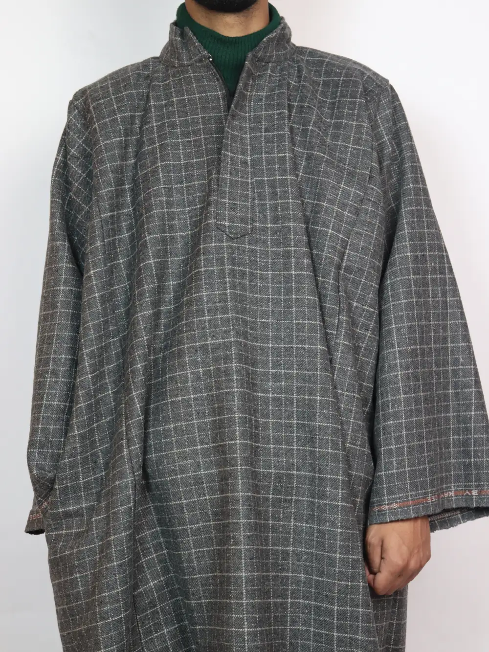 Jamaal Grey Lakeer Kashmiri Pheran in Tweed Wool - Image 2