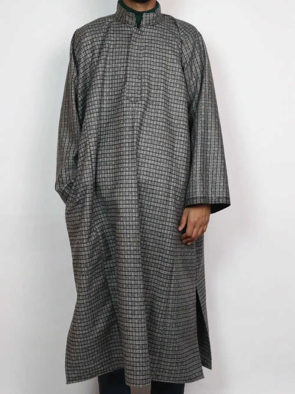 Haris Kashmiri Grey Pheran in Tweed Wool