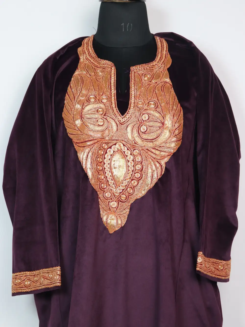 Kashmiri Purple Naira Velvet Pheran in Botte Tilla Work - Image 2