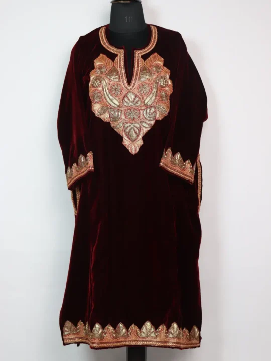 Maroon Rida Velvet Pheran Designer in Botte Tilla Embroidery