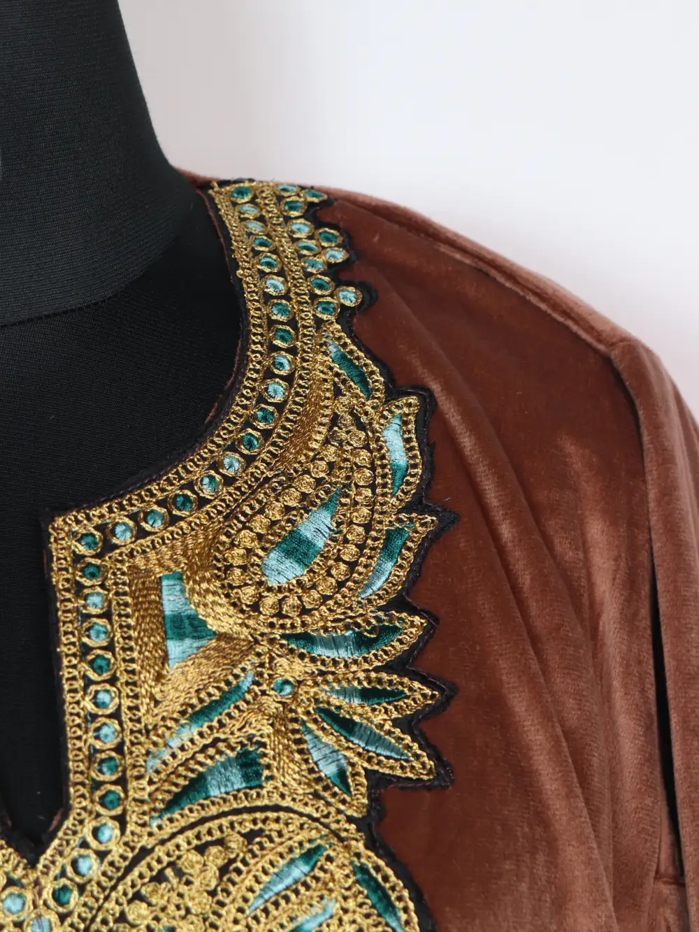 Brown Zari Tilla Work Loose Pheran Iqra in Kashmiri Velvet - Image 3