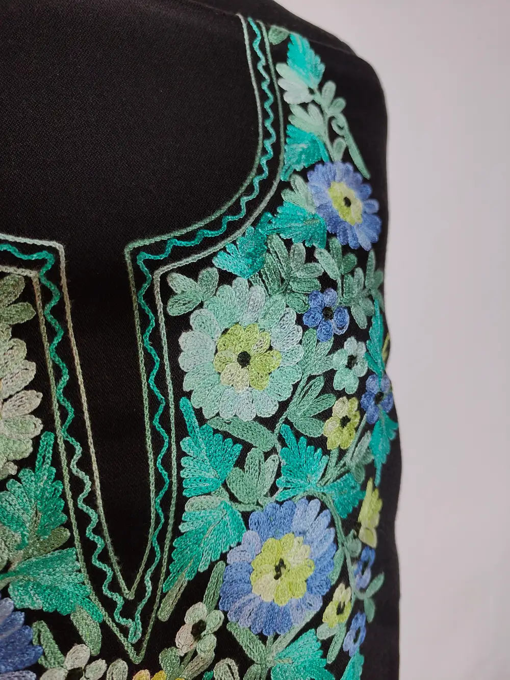 Cashmilon Black 2pc Unstitched Suit Fabric with Aari Embroidery - Image 3