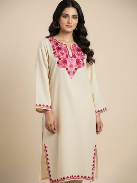 Cream Pheran with Aari Embroidery in Hazratbal Cashmilon Wool