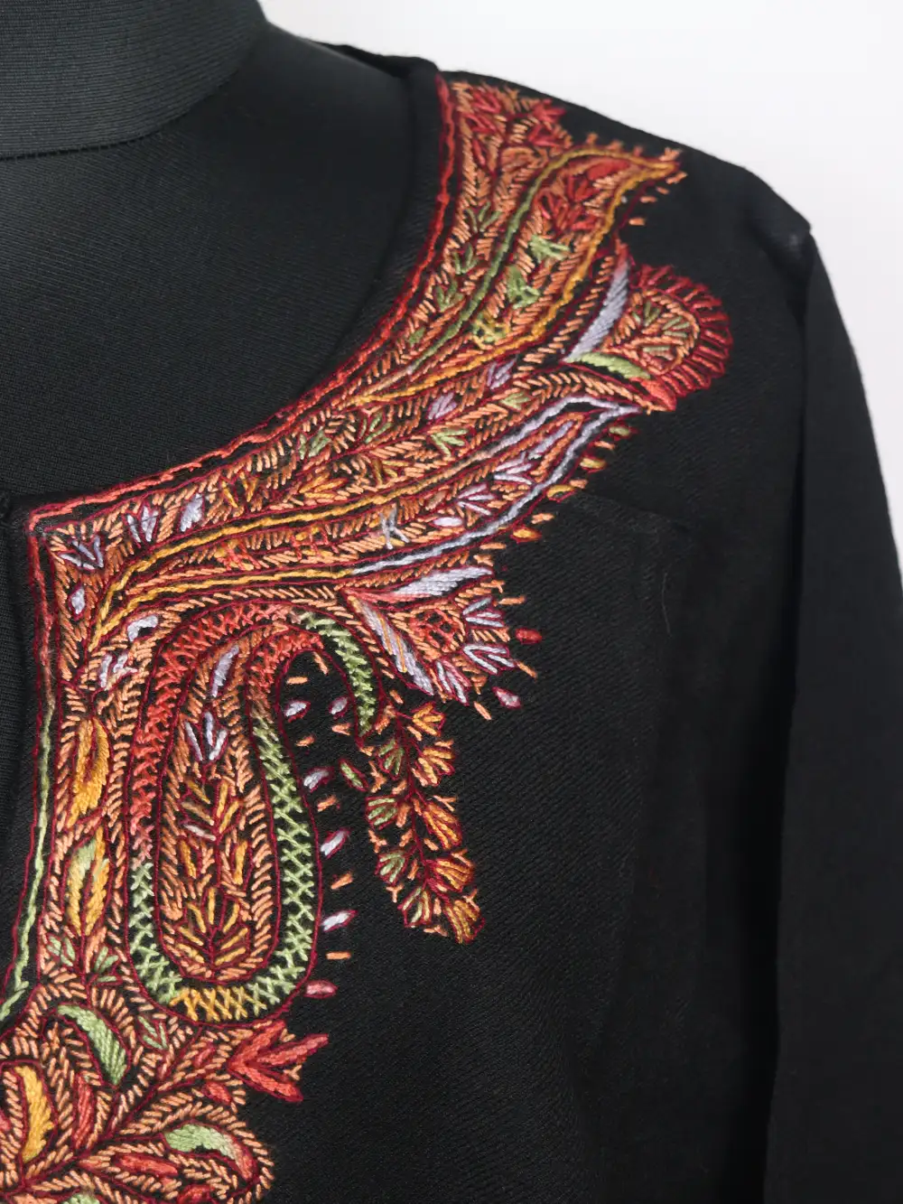 Black Loose Pheran Raffal Wool Esha with Hand Sozni Embroidery - Image 3