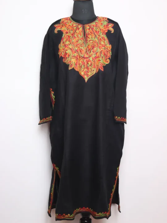 Black Jalwa Pheran in Cashmilon Wool with Aari Work