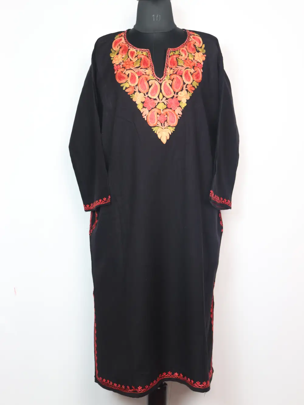 Hunar Black Cashmilon Wool Pheran with Aari Embroidery
