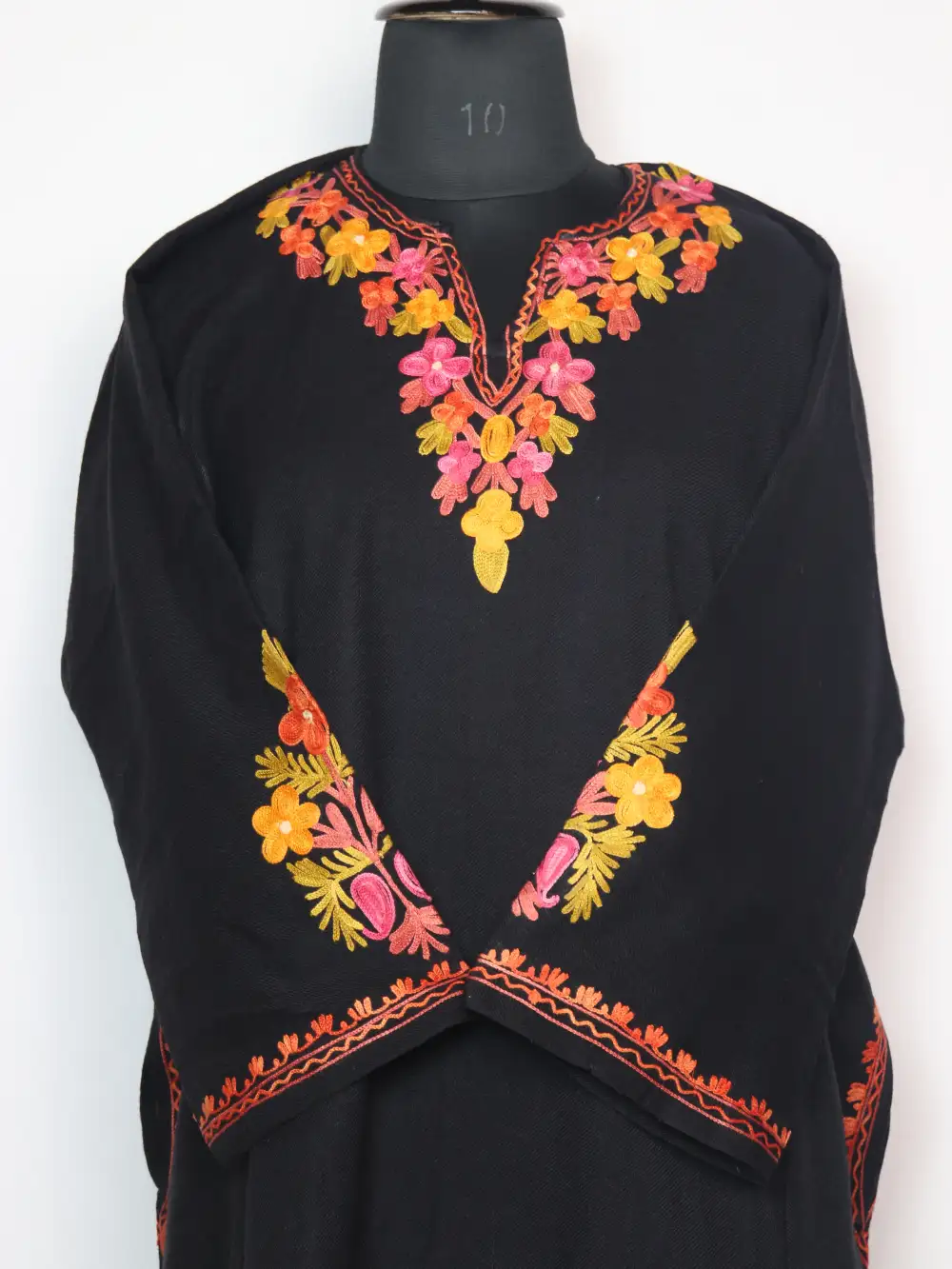 Taseer Cashmilon Wool Pheran with Nawa Sleeve Aari Embroidery - Image 2