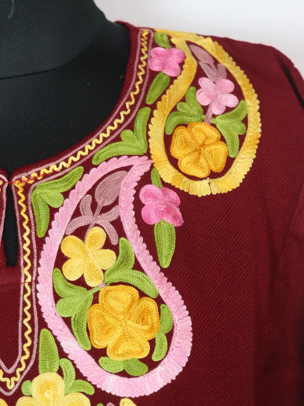 Nazr Maroon Cashmilon Wool Pheran with Aari Embroidery - Image 3