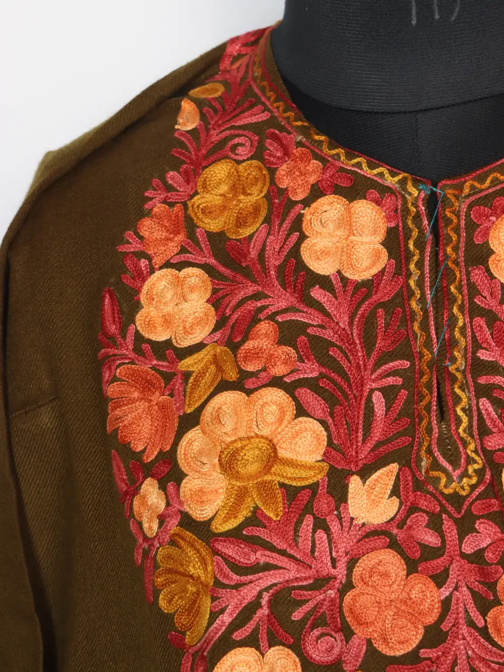 Khushbu Cashmilon Wool Mehndi Pheran Dress with Tarteeb Aari Embroidery - Image 3