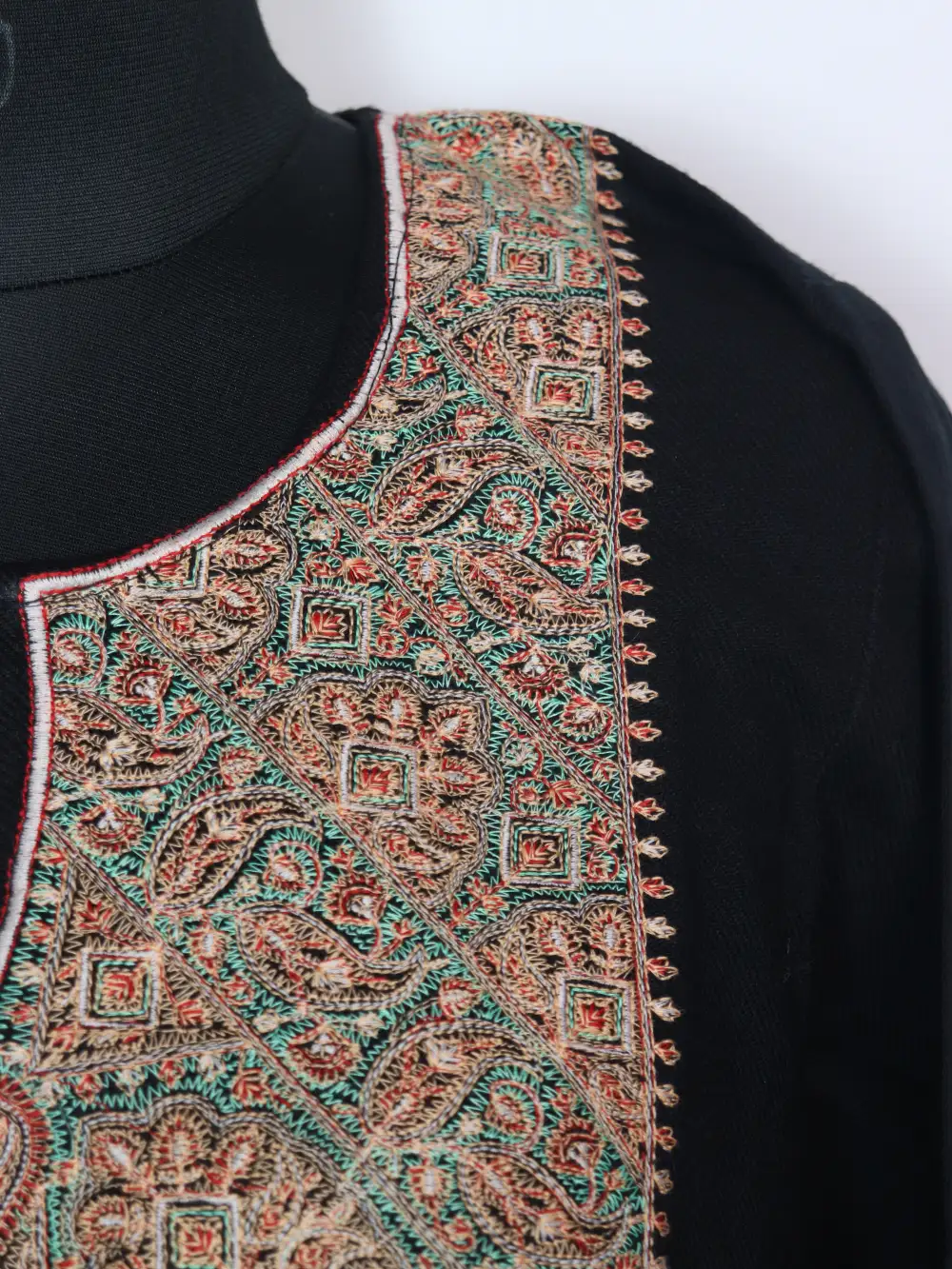Black - Sozni Hand Embroidered Kashmiri Merino Wool Pheran 60