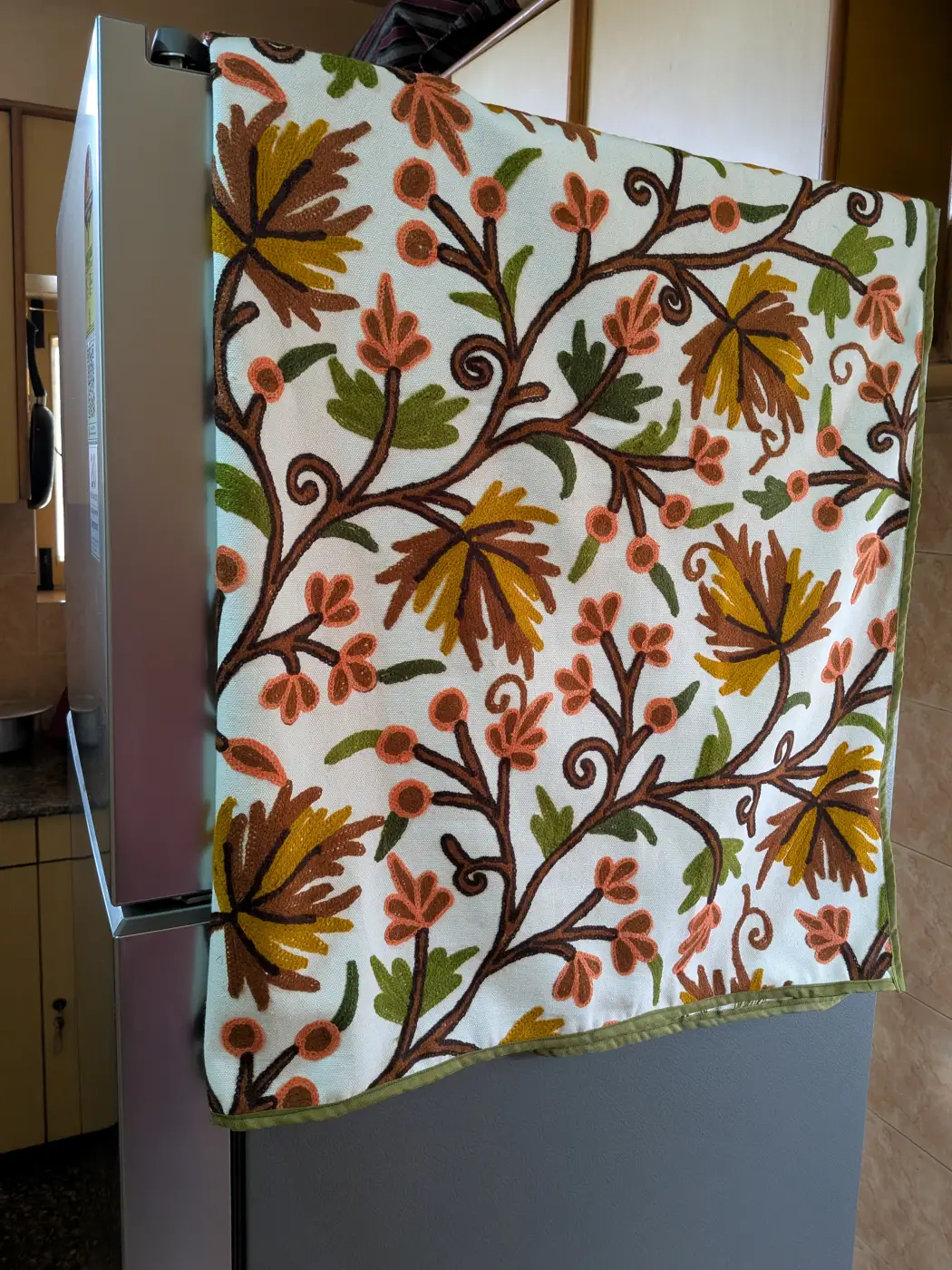 Kashmiri Fridge Cover With Crewel Embroidery - Image 2
