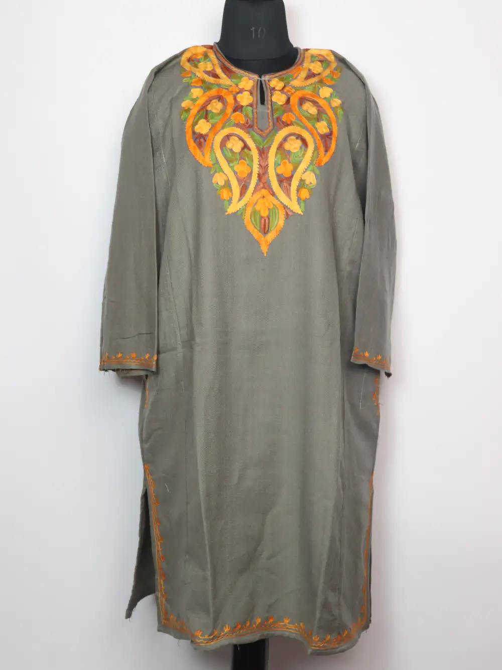 Grey Pheran Soura in Cashmilon Wool Embroidered with Aari