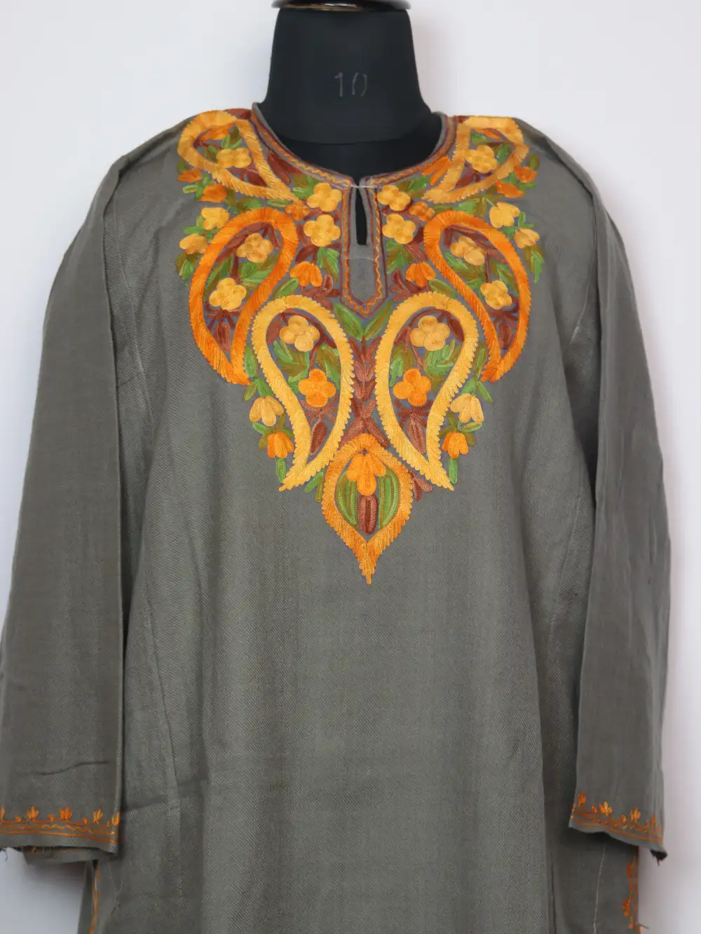 Grey Pheran Soura in Cashmilon Wool Embroidered with Aari - Image 2