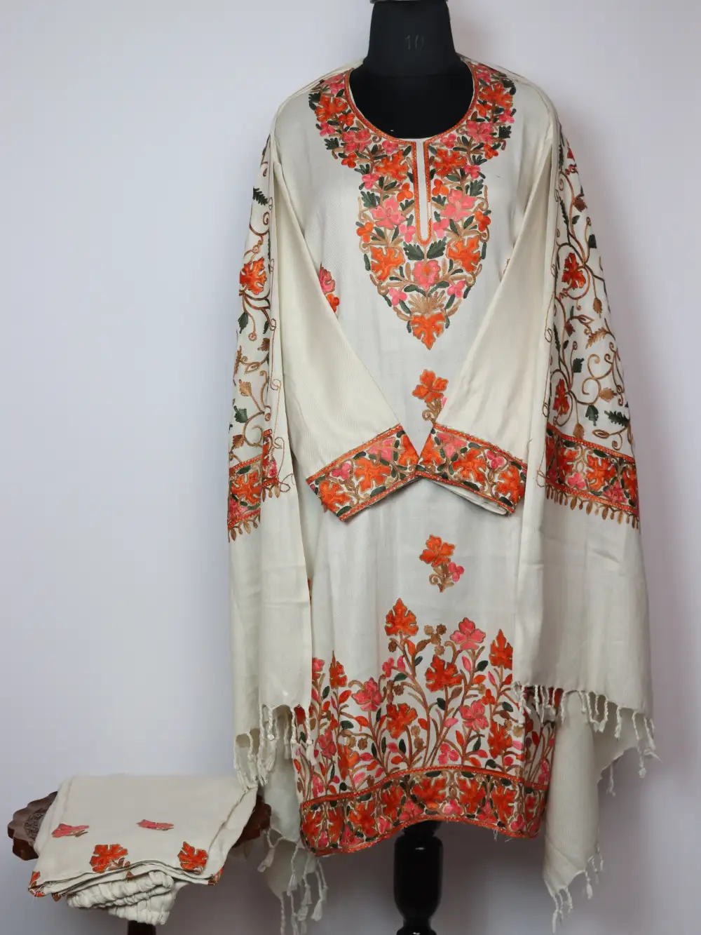 Cashmilon Woolen White 3pc Kurta Set with Aari Embroidery