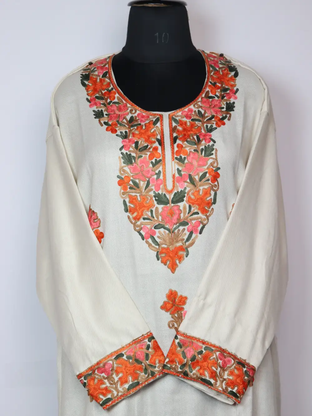 Cashmilon Woolen White 3pc Kurta Set with Aari Embroidery - Image 2