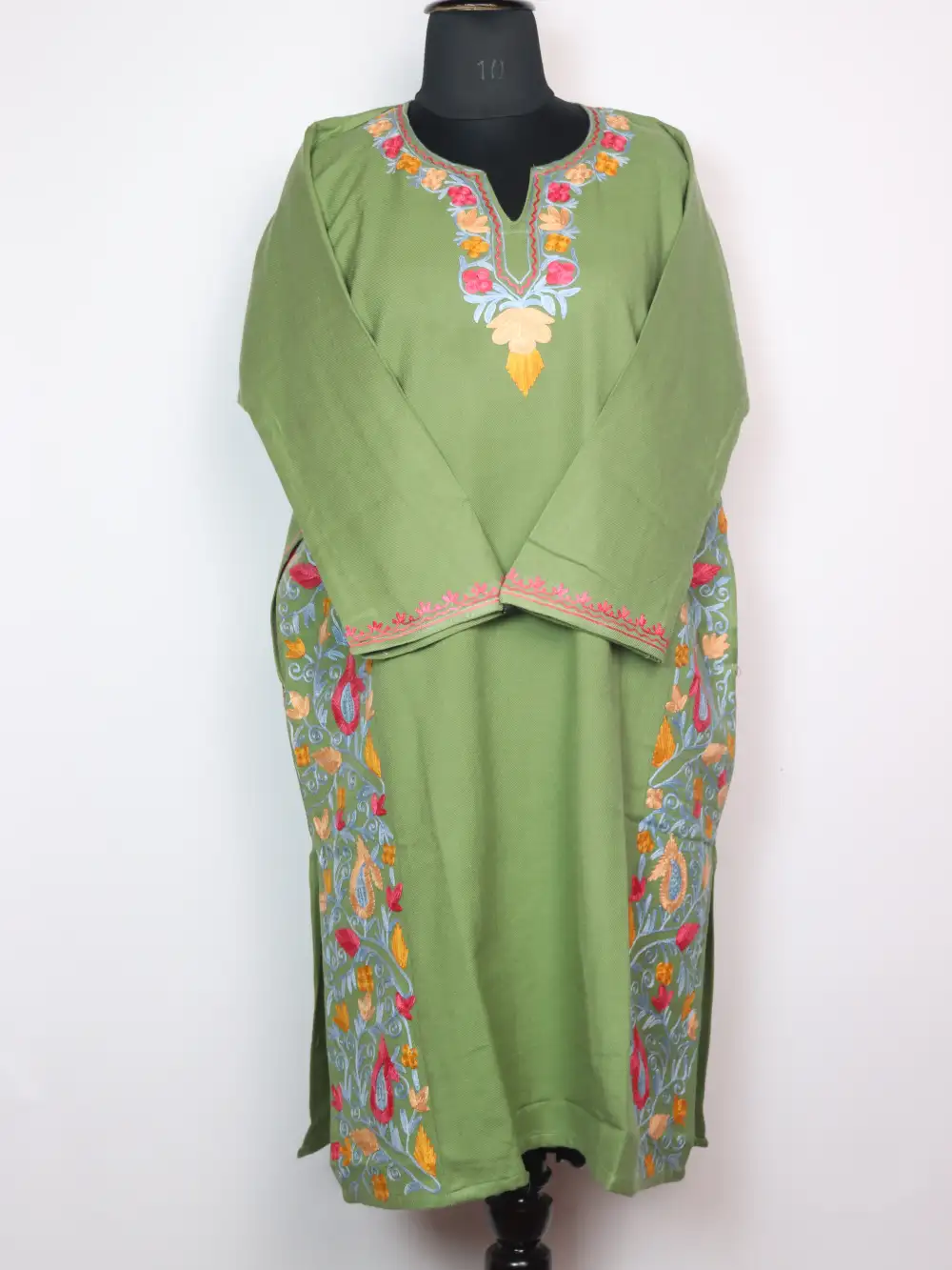 Aabshar Pheran in Pastel Green with Aari Embroidery in Cashmilon Wool - Image 5