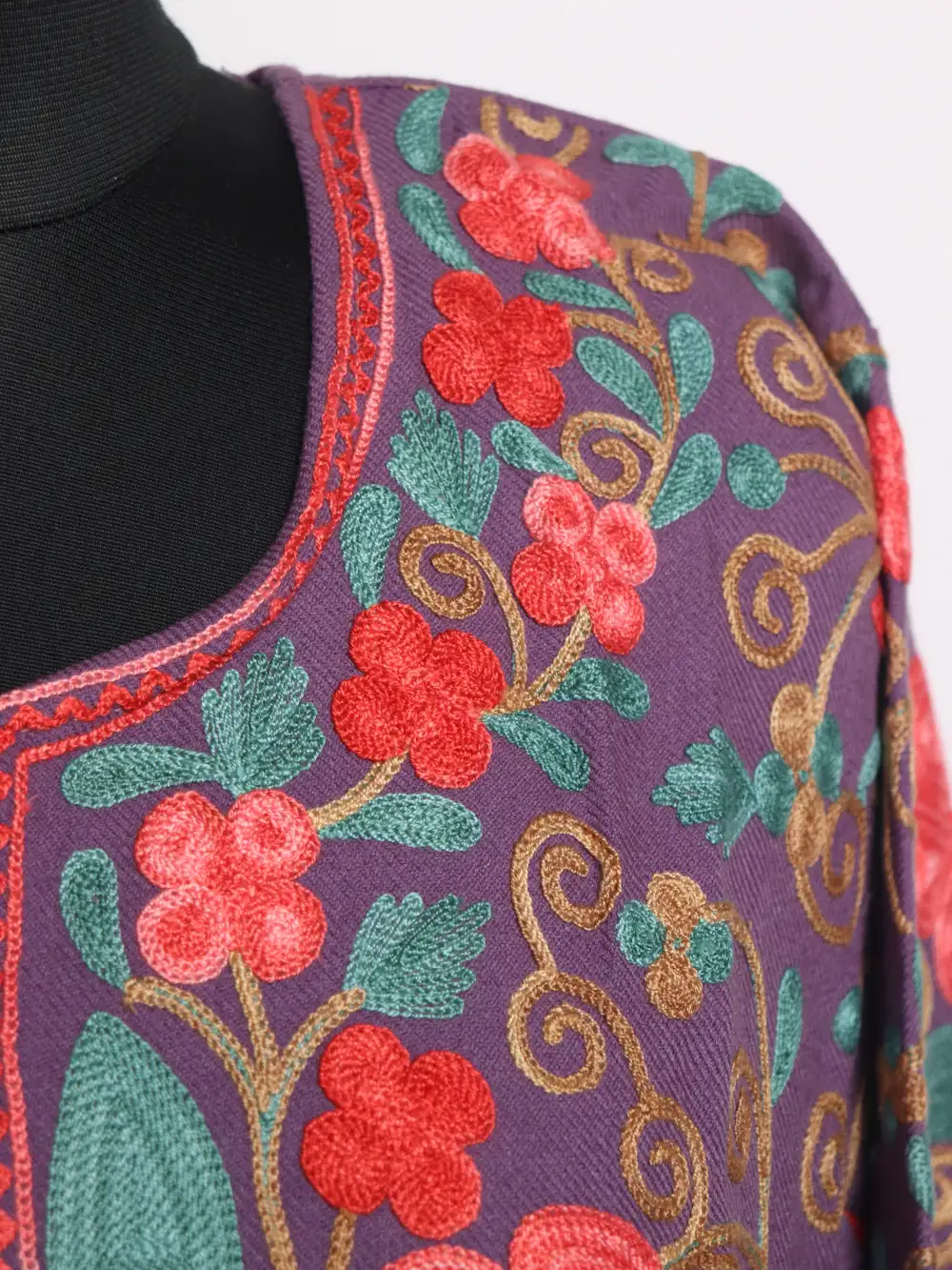 Purple Jashne-e-Rekhta Cashmilon Wool Loose Pheran with All-over Aari Embroidery - Image 2