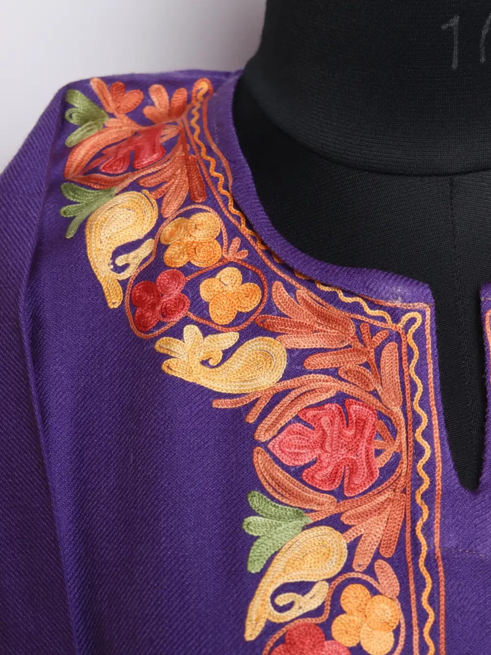 Rabia Cashmilon Wool Purple Pheran with Booti Aari Embroidery - Image 3