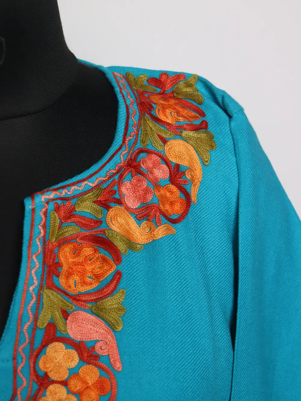 Nazneen Cashmilon Wool Blue Pheran with Booti Aari Embroidery - Image 3