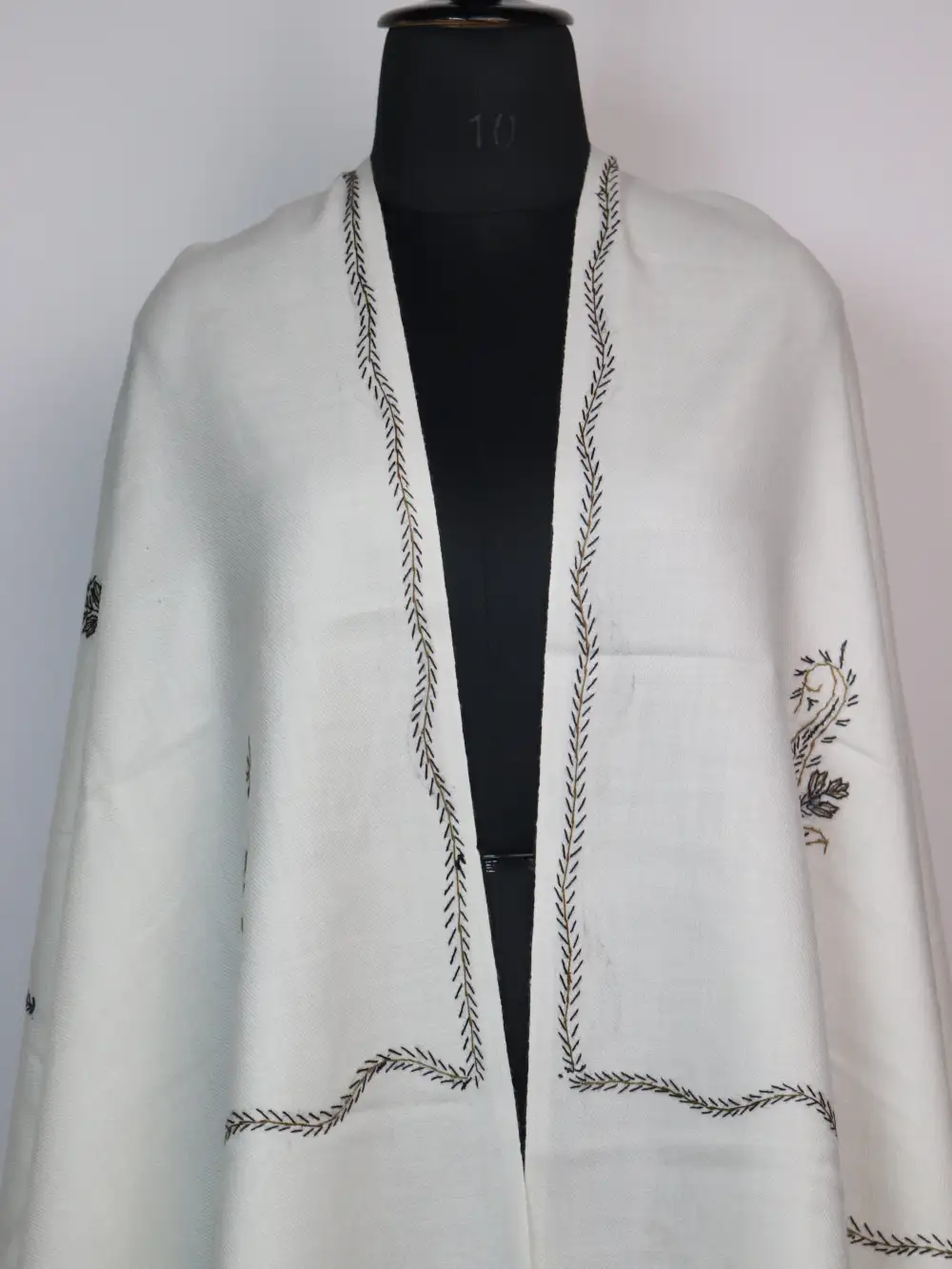 Cashmilon Wool Sadgi White Shawl with Hand Sozni Embroidery - Image 2