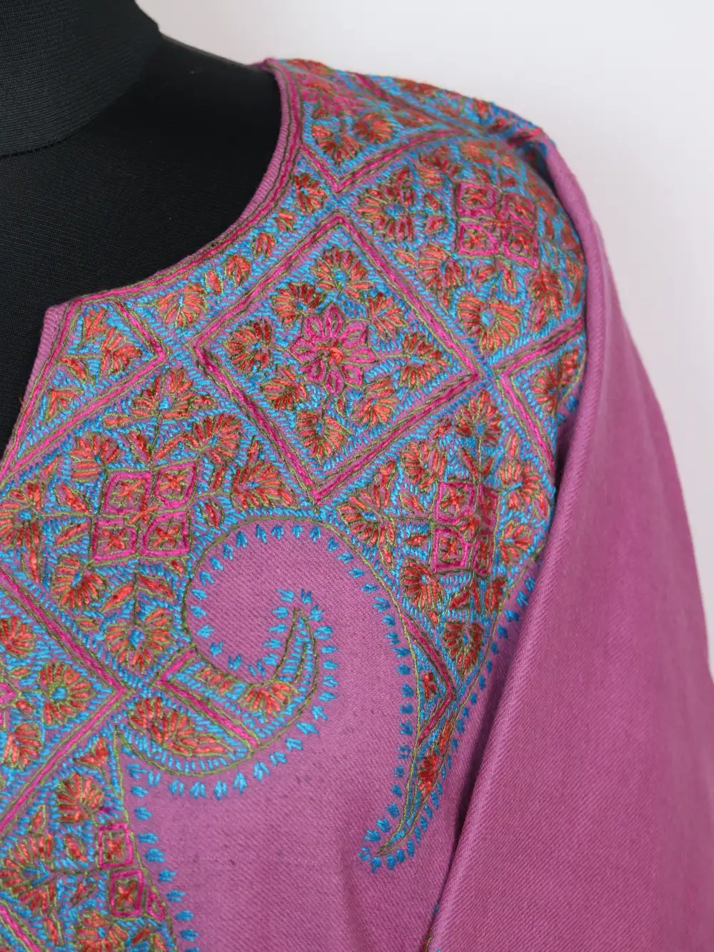 Mirza Pink Pheran with Hand Sozni Work in Raffal Wool - Image 3