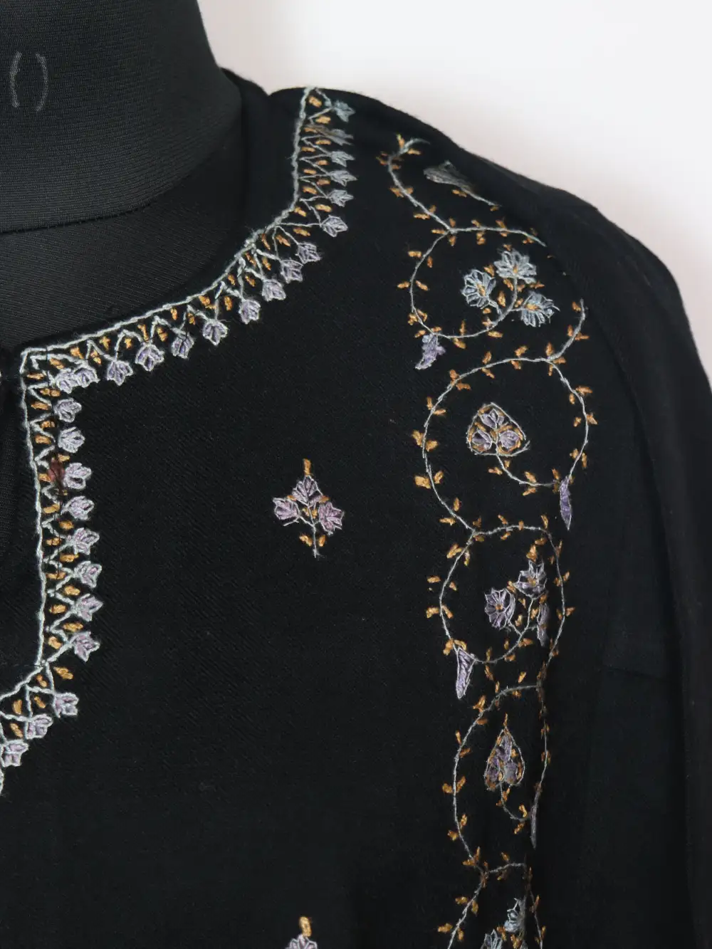 Black Kashmiri Raffal Wool Pheran with Hand Sozni Embroidery Aneesa - Image 3