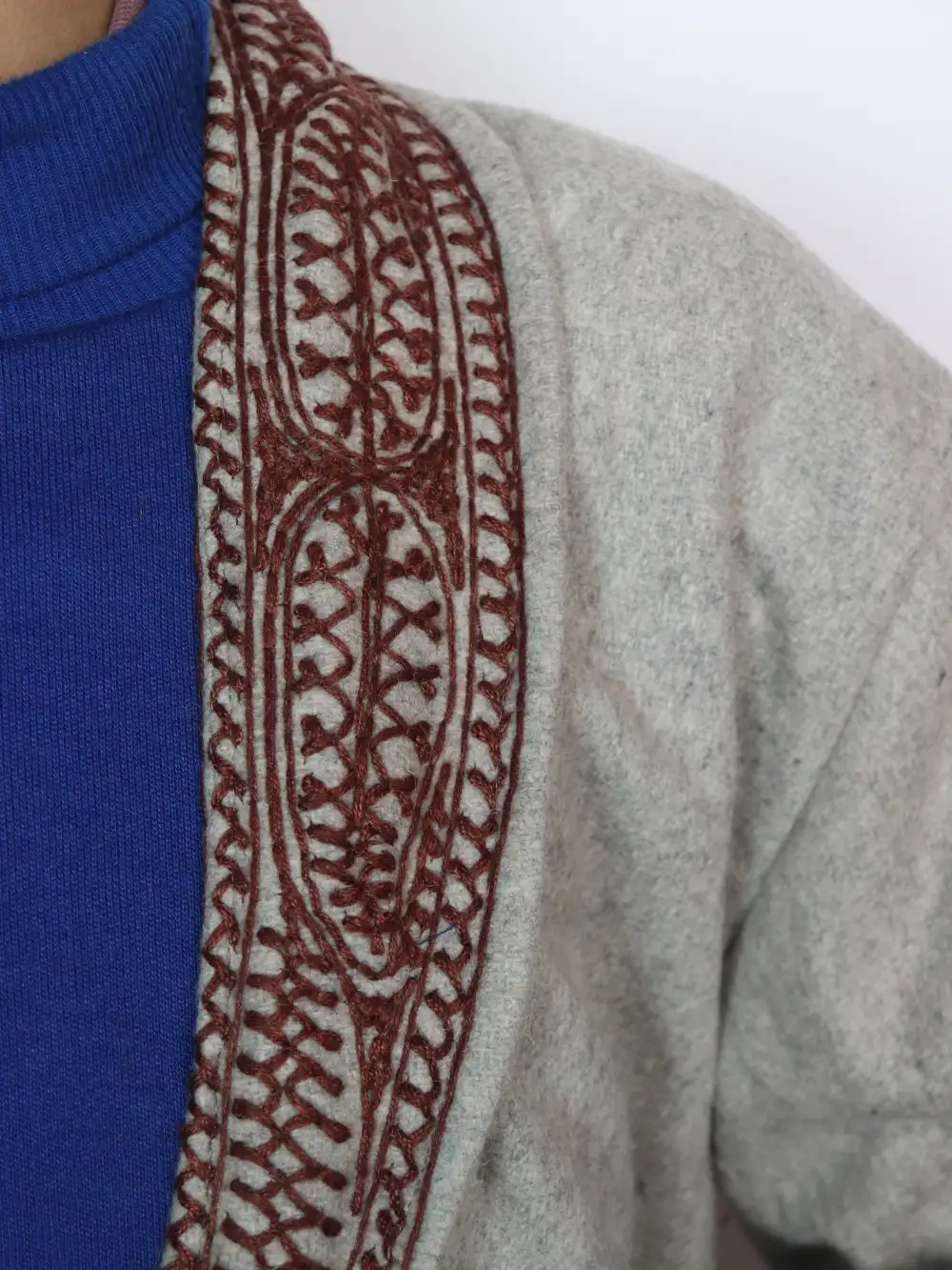 Kashmiri White Tweed Gown | Bathrobe with Hand Aari Embroidery - Image 4